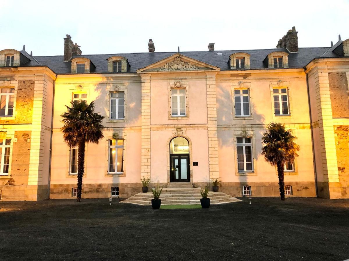 Hotel Particulier Chateau Des Marais Proximite Et Vue Sur Le Lac De Grand Lieu Saint-Philbert-de-Grand-Lieu Exteriör bild